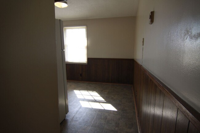 Building Photo - Tandy Drive-113