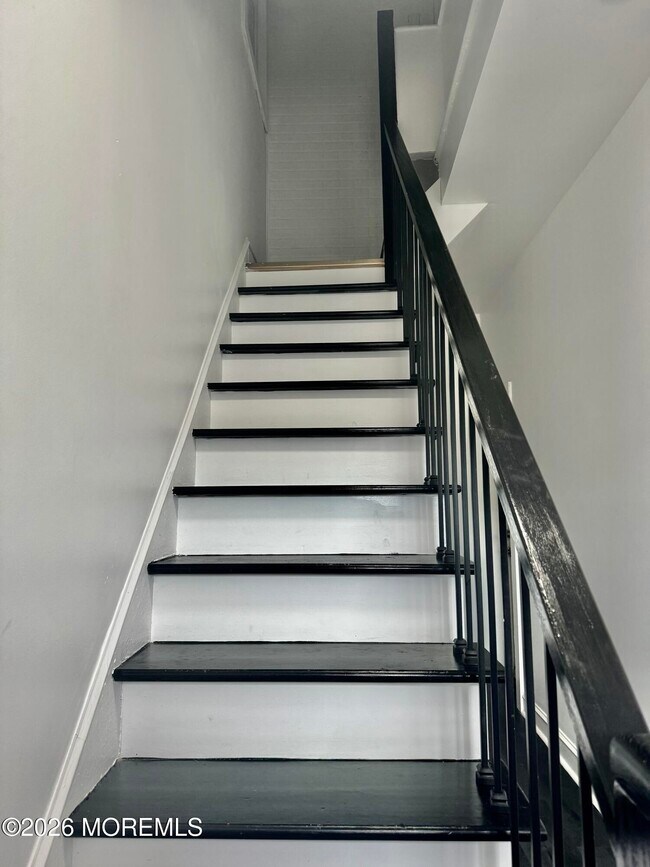 Foto del edificio - 198 New Brunswick Ave