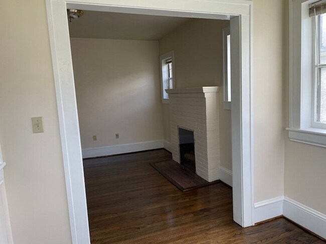 Foto del edificio - 2324 Orange Ave NW