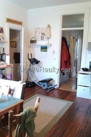 Photo - 254 Windsor St Apartment