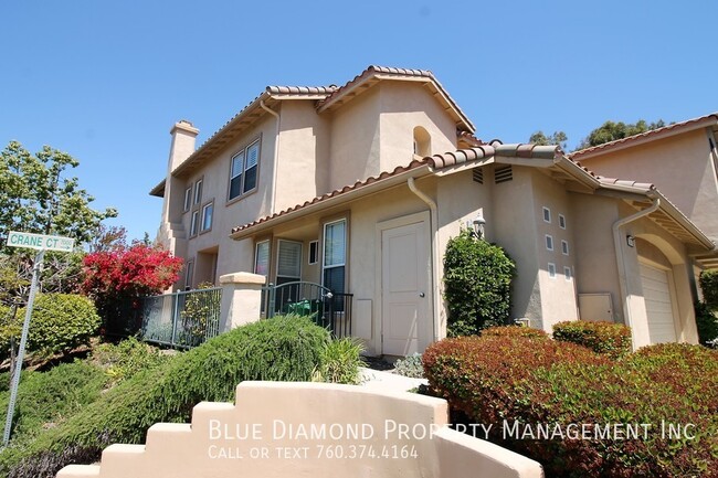 Building Photo - Upgraded 2 BR, 2.5 BA with a large loft in...