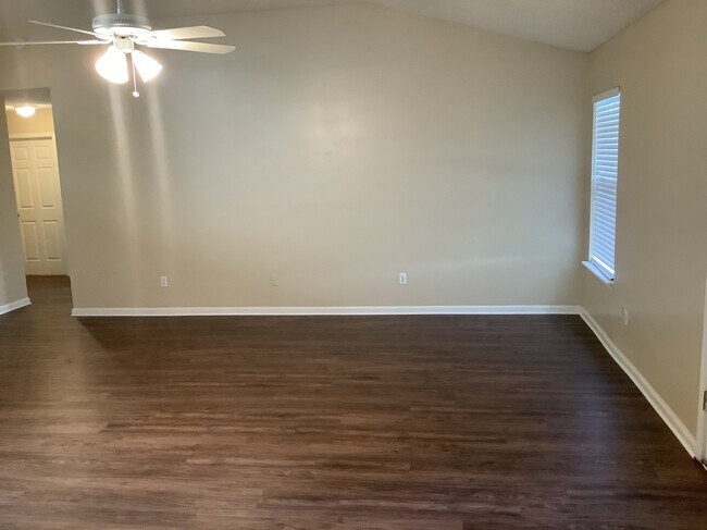 Building Photo - 2377 Companion Cir E