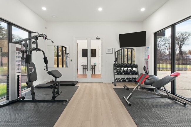 Building Photo - Reserve 41