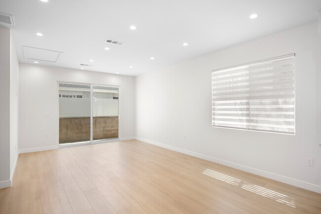 Foto del edificio - 520 S Kenneth Rd