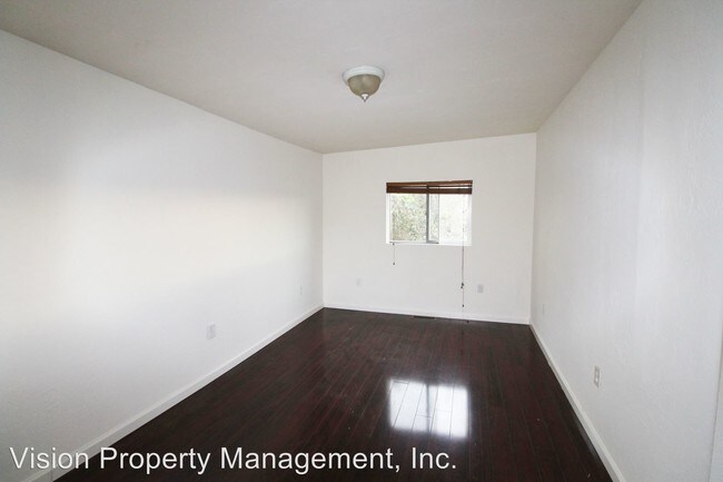 Foto del edificio - 2317 E 24th St