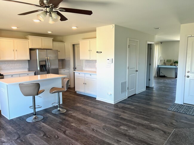 Foto del edificio - 1735 Bayberry Ln