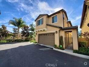 Building Photo - 350 Catalina Way