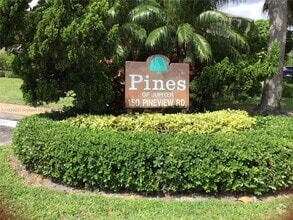 Building Photo - 150 Pineview Rd