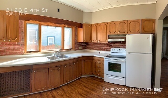 Foto del edificio - 2123 E 4th St