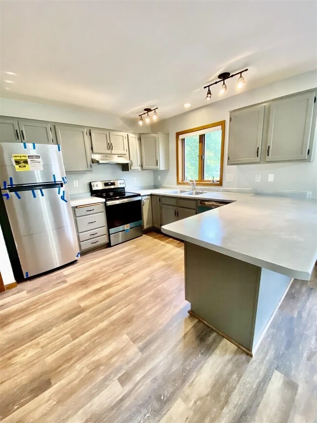 Building Photo - 152305 Fiddlehead Ln
