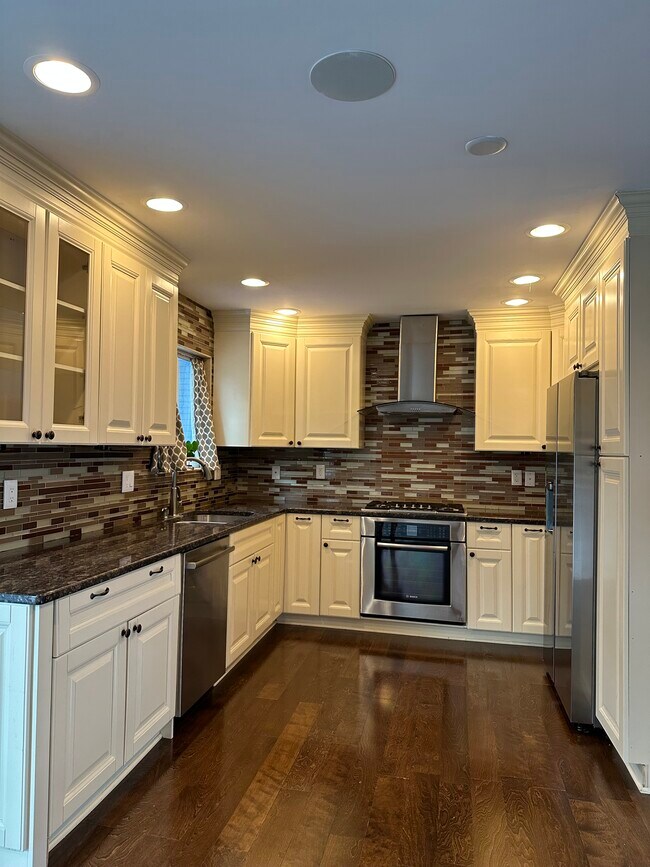 Foto del edificio - 7316 Iuka Ave