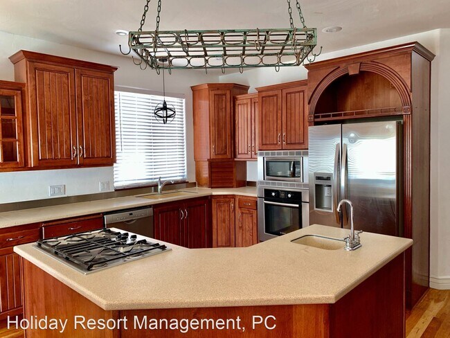 Foto del edificio - 6 br, 3.5 bath House - 1837 N. Centennial Dr