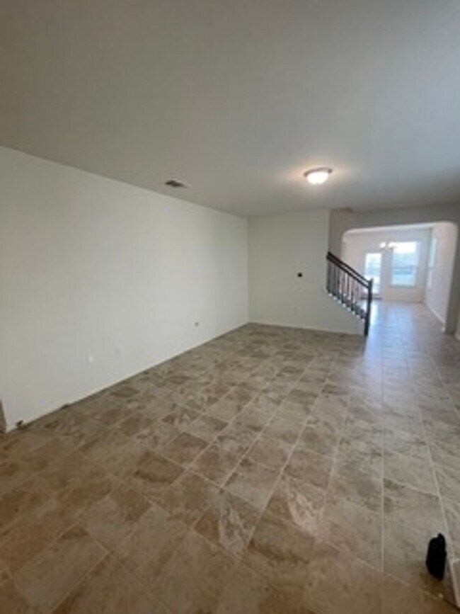 Foto del edificio - 813 Sandhill Branch Dr