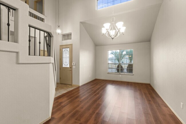 Foto del edificio - 3103 Sunny Prairie Dr
