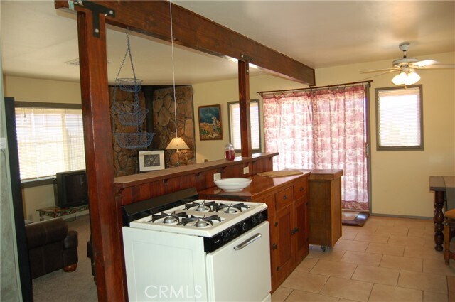 Foto del edificio - 6112 Avalon Ave