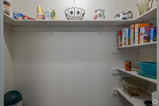 2BD, 1BA - 855SF - Pantry - Deer Creek Apartments