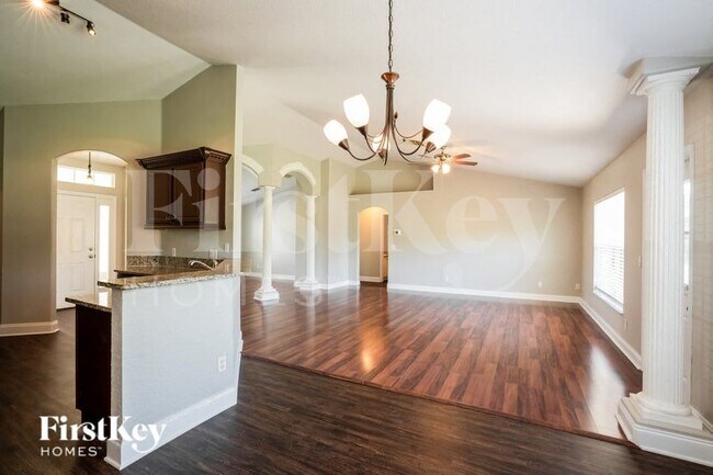 Foto del edificio - 4633 Fernway Dr