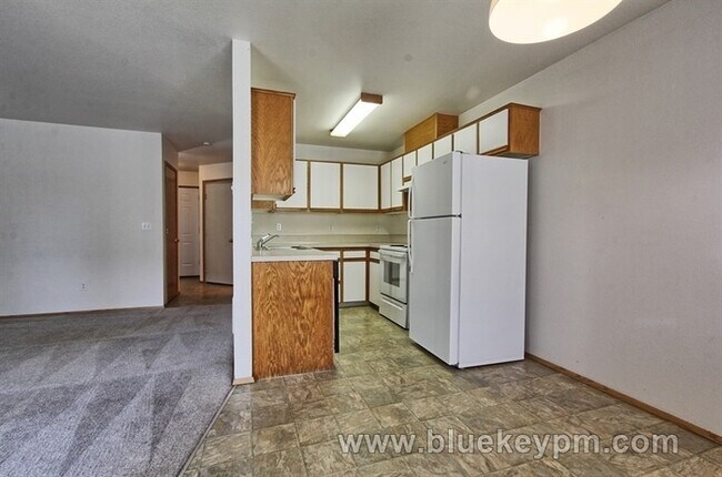Foto del edificio - 3 Bed, 1.5 Baths, Battle Ground Village Area