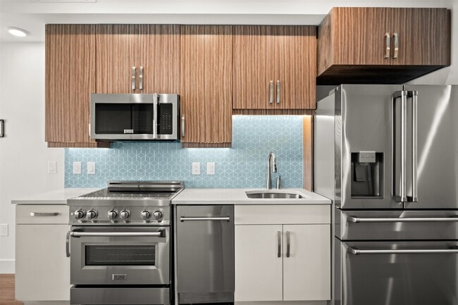 Kitchen - The Residences at 801 East Whiting Street