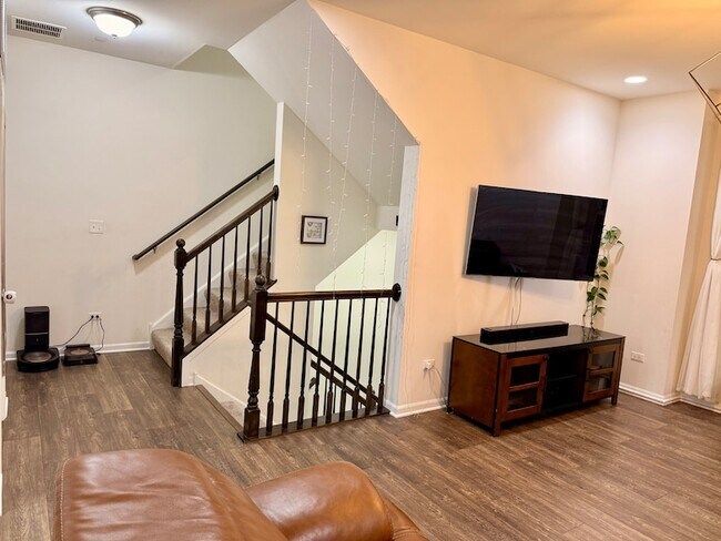 Foto del edificio - 2995 Madison Dr