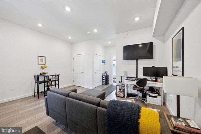 Foto del edificio - 1617 Ridge Ave