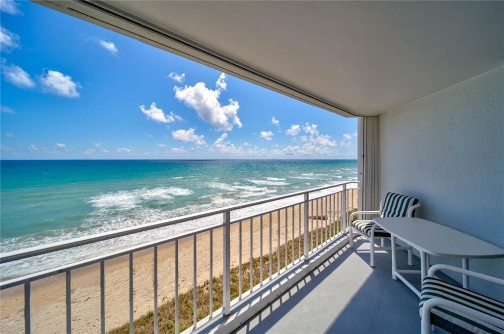 Primary Photo - 9600 S Ocean Dr