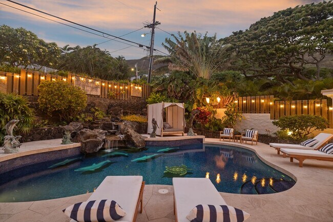 Foto del edificio - Leaf House: Lux w/ Pool, Ocean Views & Lanai