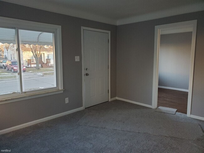 Building Photo - 3 br, 1.5 bath House - 21403 Eastwood Blvd