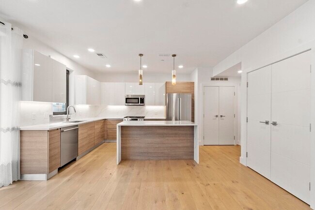 Foto del edificio - 30 Penniman Rd