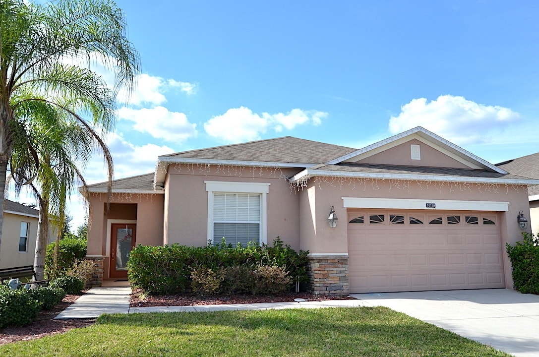 Nice 4/2 with 2-Car Garage in the Wyndham Lakes Community of SE Orlando - Nice 4/2 with 2-Car Garage in the Wyndham Lakes Community of SE Orlando