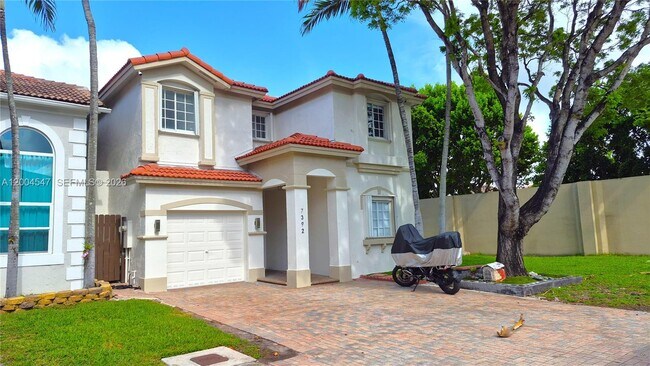 Foto del edificio - 7392 NW 112th Ct