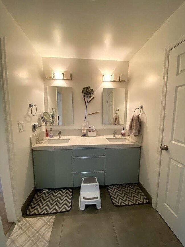 Building Photo - 2 bedroom in Mill Valley CA 94941