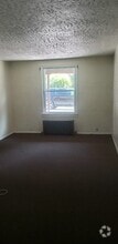 Building Photo - 20 Beyrleye Ave
