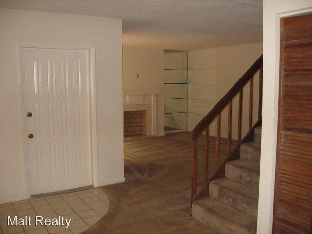 Building Photo - 5567 Malt Dr