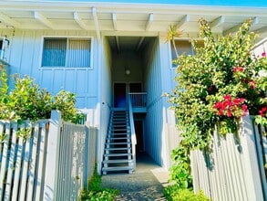 Building Photo - 255 S Rengstorff Ave