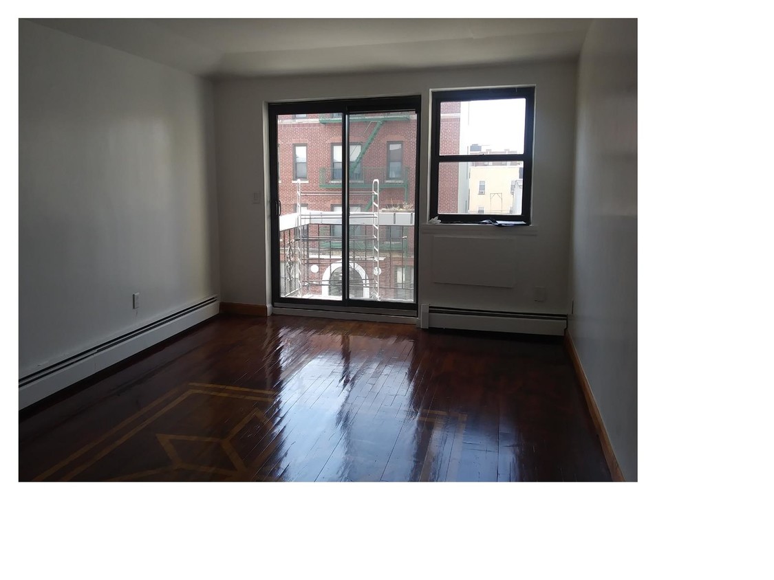 Primary Photo - 32-63 35th Street