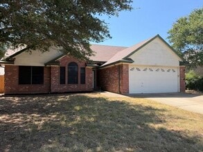 Building Photo - 1511 Sunflower Ln