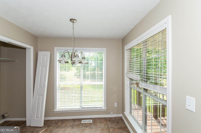 Foto del edificio - 121 Aristocratic Way