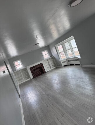 Building Photo - 519 N Evans St