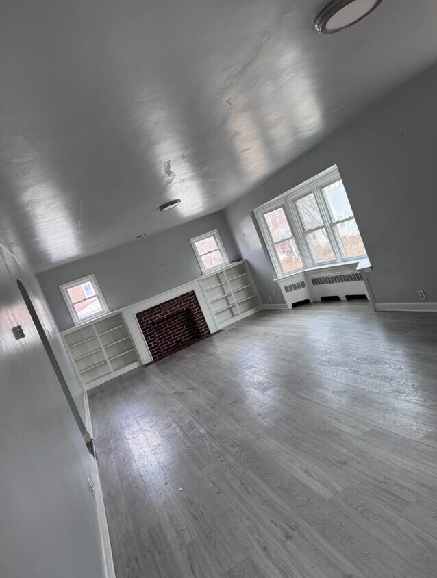 Living Room Area (open floor plan) - 519 N Evans St