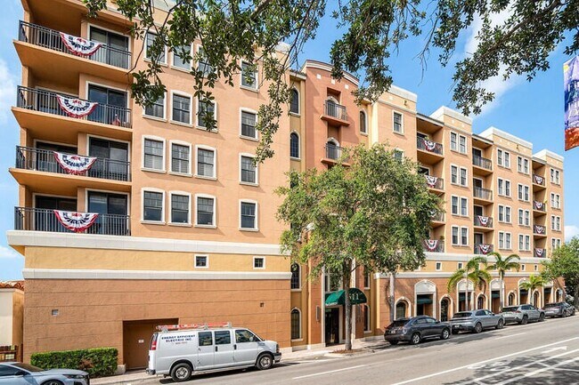 Foto del edificio - 511 Lucerne Ave