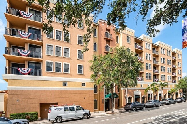 Photo - 511 Lucerne Avenue Unit 618 Apartment