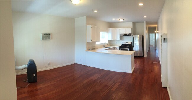 Foto del edificio - 3421 Walton Ave