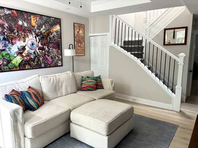 Sala de estar - 832 W 35th St