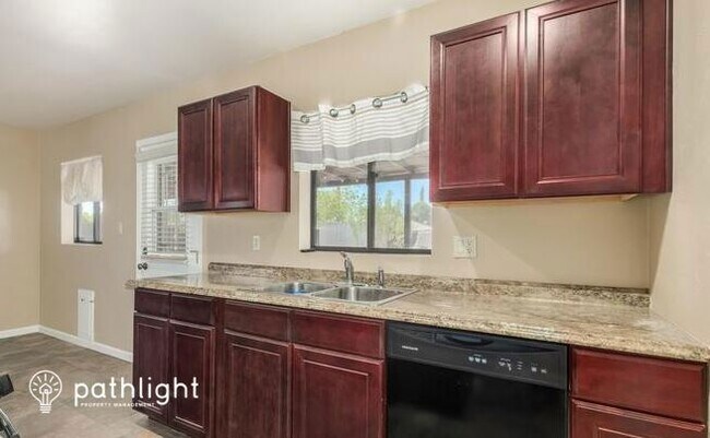 Building Photo - 4710 E Montecito Street, Tucson, AZ, 85711