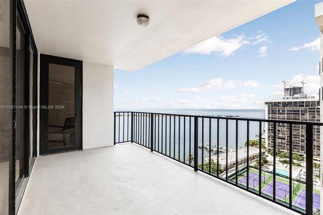 Foto del edificio - 1865 Brickell Ave