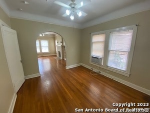 Building Photo - 245 E Lullwood Ave