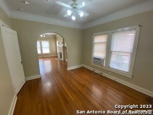 Foto del edificio - 245 E Lullwood Ave