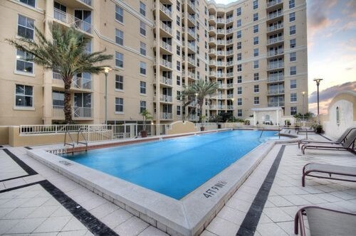 Building Photo - 255 Evernia St