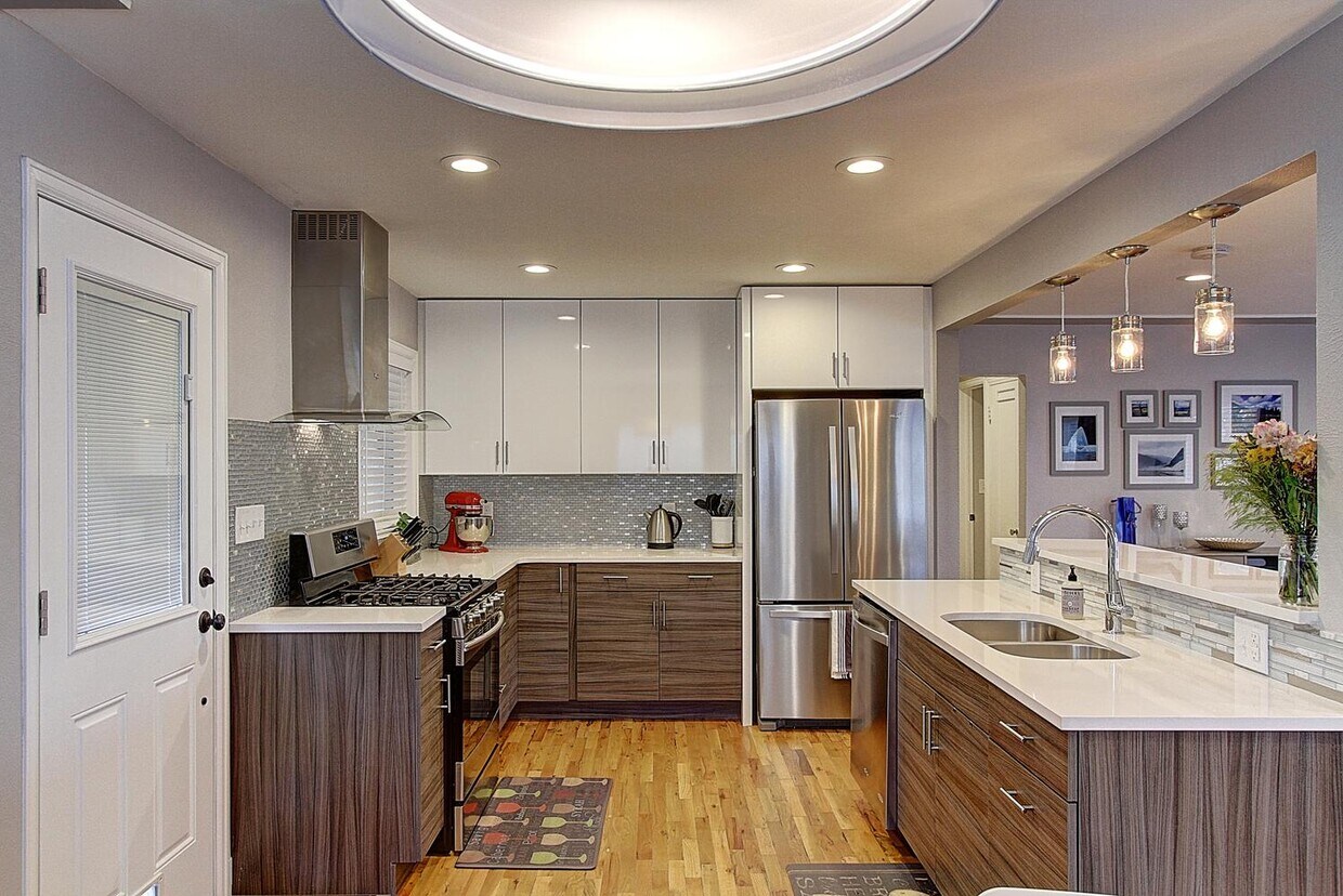 Foto principal - 5165 Umatilla St
